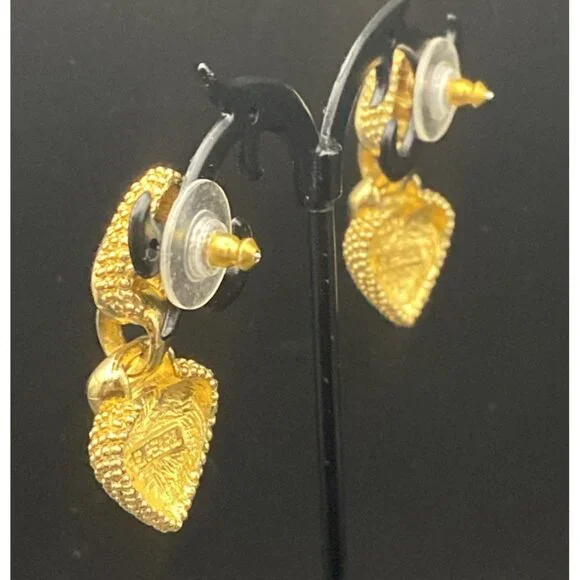 Vintage E. Pearl Signed Gold Tone Heart Drop Earrings Textured Dangle Caviar 1.5 - Picture 3 of 8